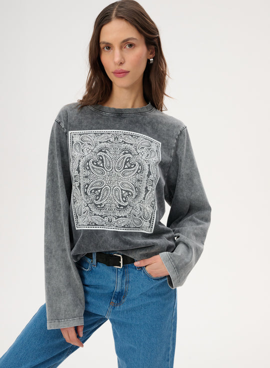 Longsleeve z dzianiny w kolorze szarym z nadrukiem bandany - Nero