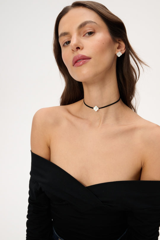 Choker w kształcie kwiatu pokryty srebrem 999 - Lylah